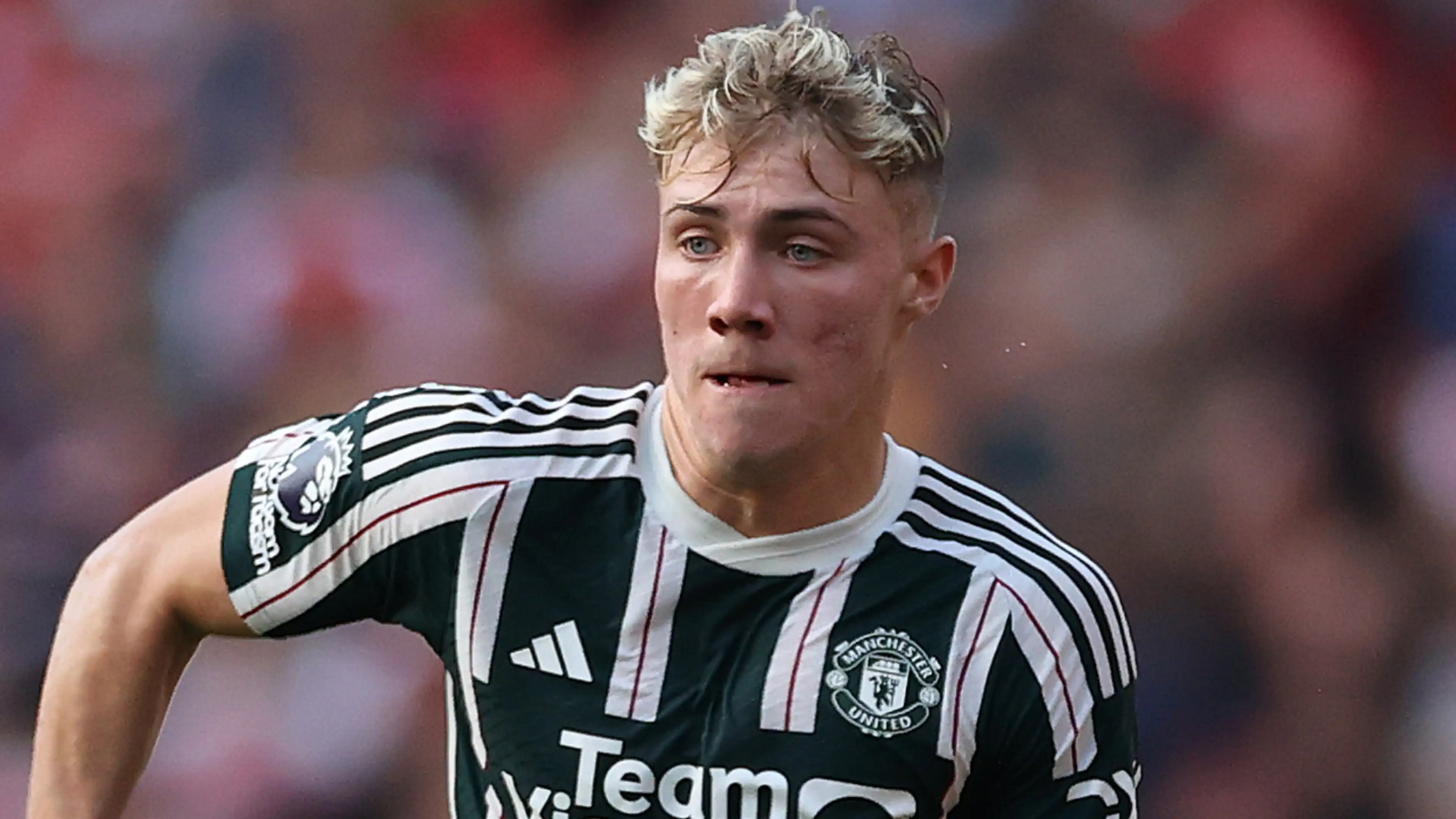 Manchester United summer signing reportedly overlooked by teammates, claims pundit